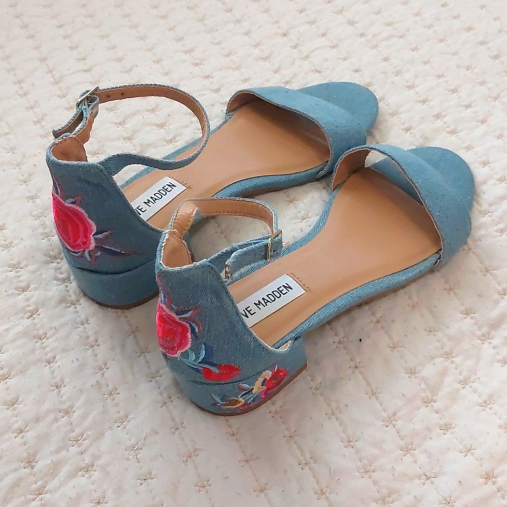 Steve Madden Sandals